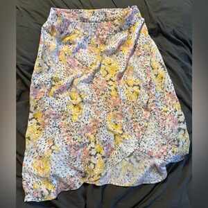 Loft size 10 petite floral skirt
#cottagecore